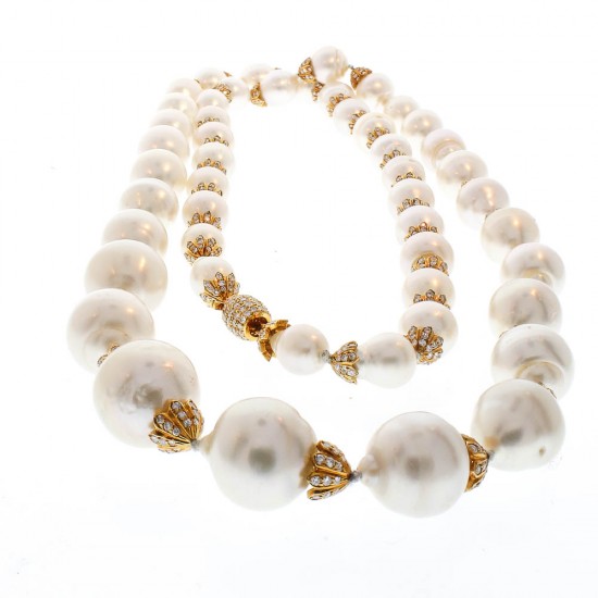 18K Yellow Gold South Sea Pearl Gemstone Necklace
