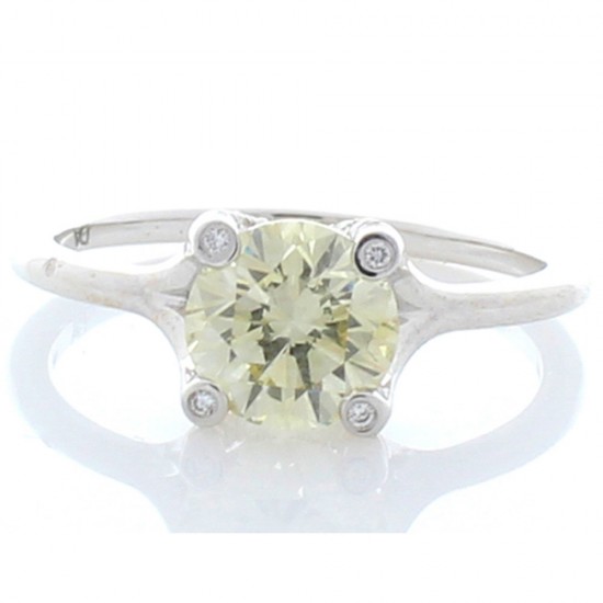 18K White Gold Diamond Gemstone Ring