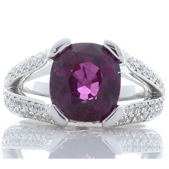 18K White Gold Garnet Gemstone Ring