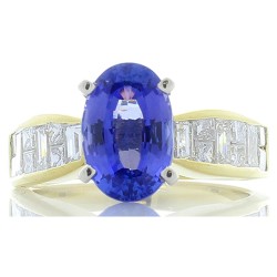 18K Yellow Gold Tanzanite Gemstone Ring