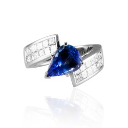 18K White Gold Tanzanite Gemstone Ring