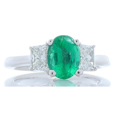 14K White Gold Emerald Gemstone Ring