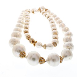 18K Yellow Gold South Sea Pearl Gemstone Necklace